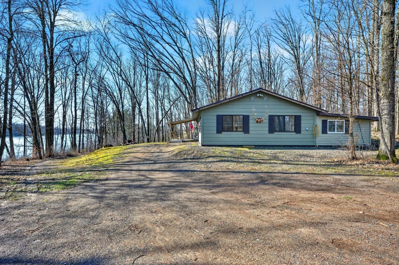 2205 9 3/4 St, Cumberland, WI 54829