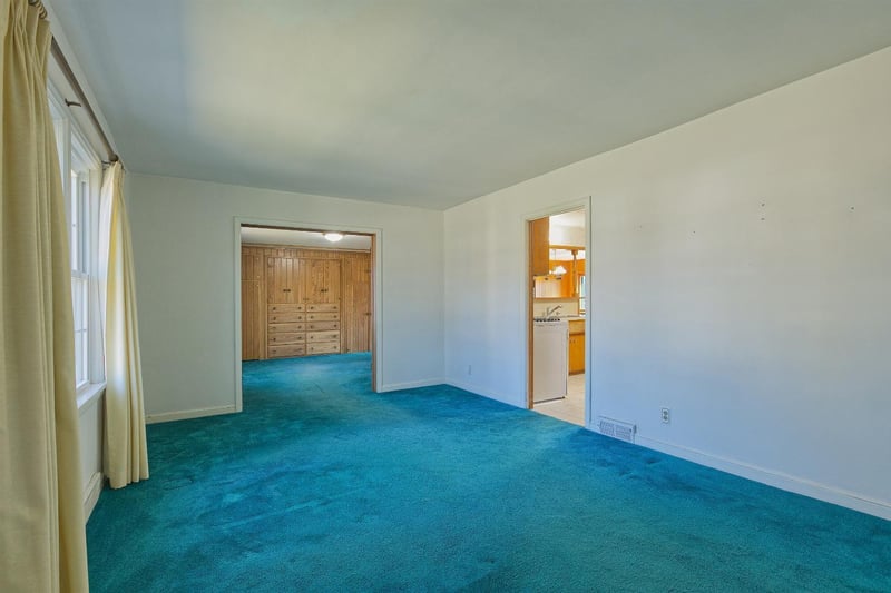 100 Hickory St S, Lester Prairie, MN 55354