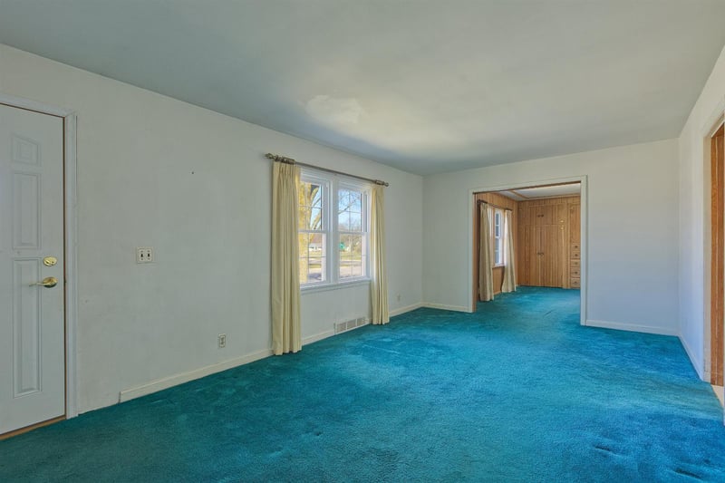 100 Hickory St S, Lester Prairie, MN 55354