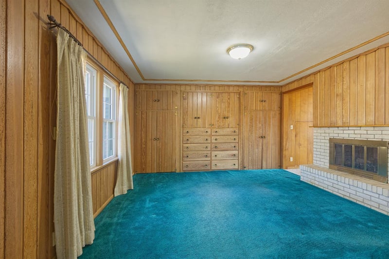 100 Hickory St S, Lester Prairie, MN 55354