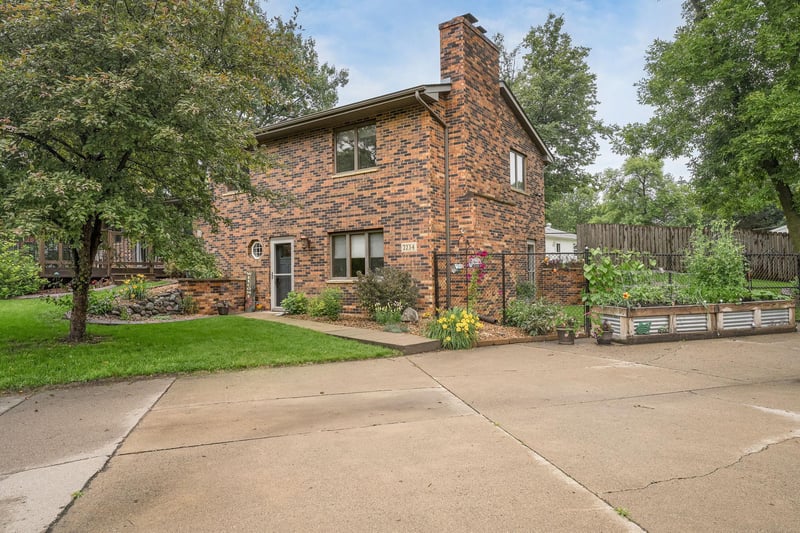 2234 Bluebird Ln, Buffalo, MN 55313