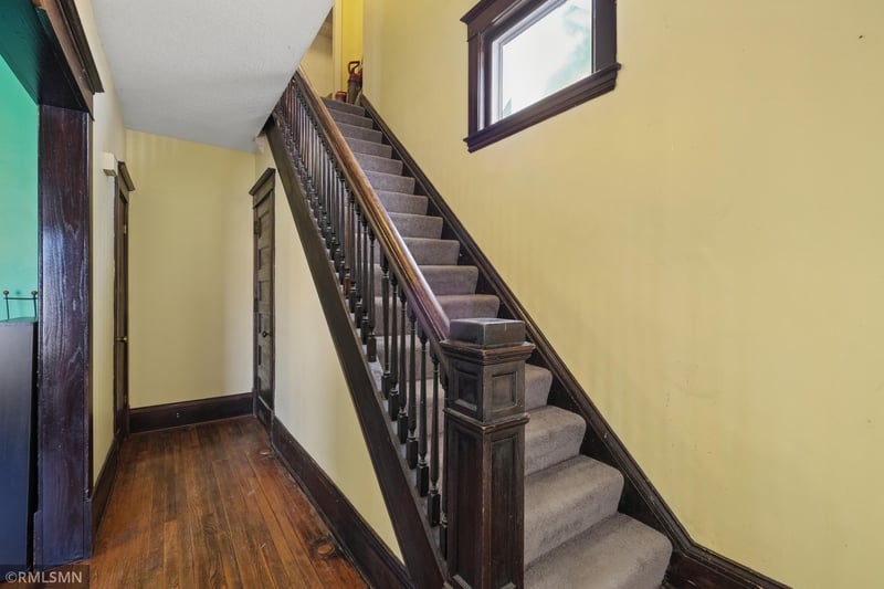 2203 Chicago Ave, Minneapolis, MN 55404