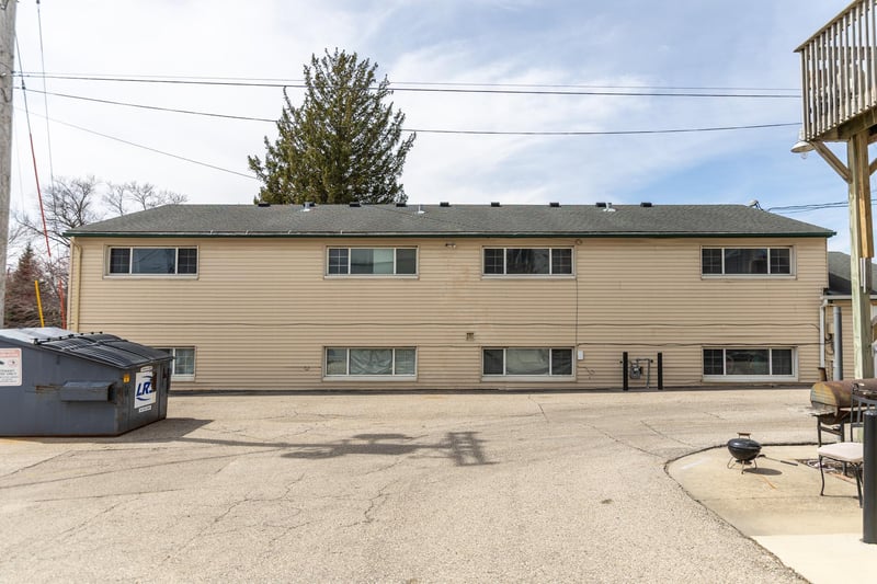 105 Main St S, Stewartville, MN 55976