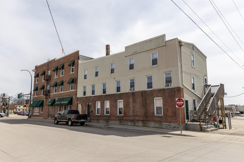 105 Main St S, Stewartville, MN 55976