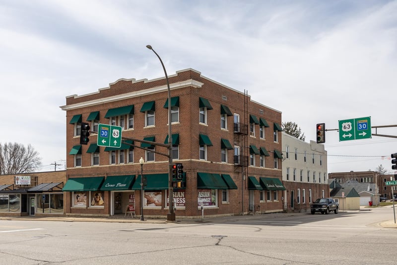 105 Main St S, Stewartville, MN 55976