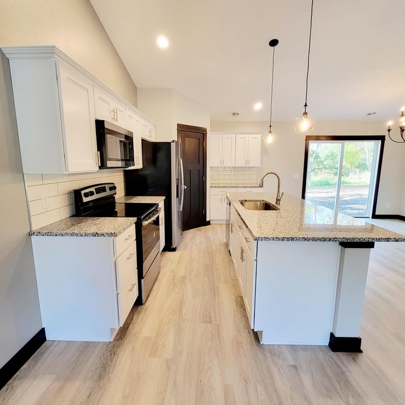 1088 Cullen St, Saint Peter, MN 56082