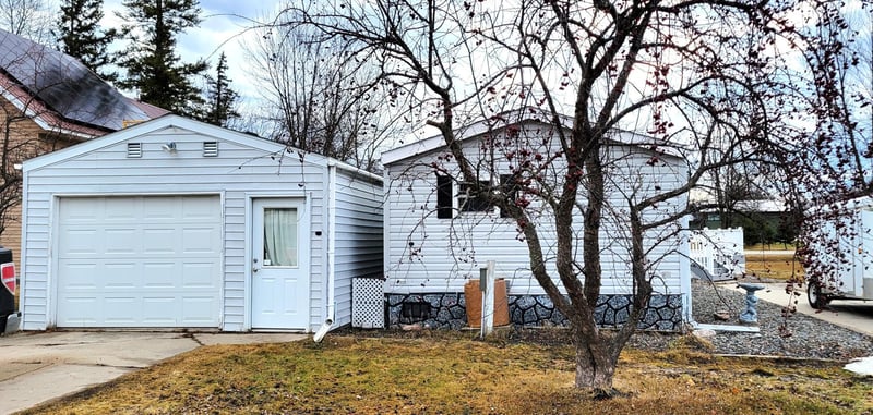 211 4th Ave SE, Baudette, MN 56623