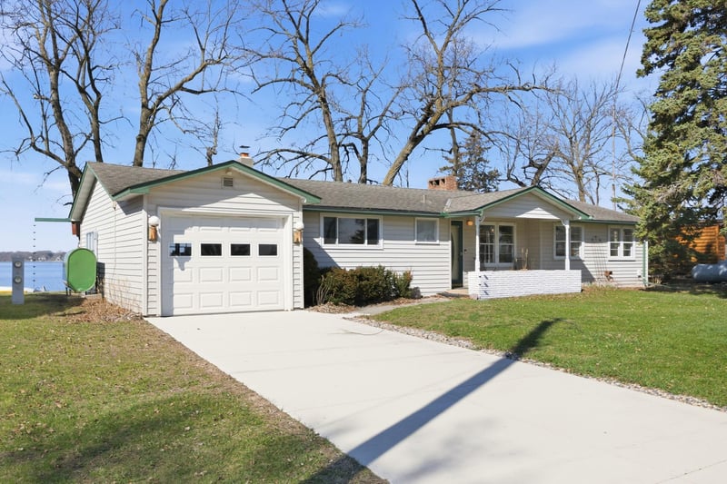 20447 624th Ave, Litchfield, MN 55355