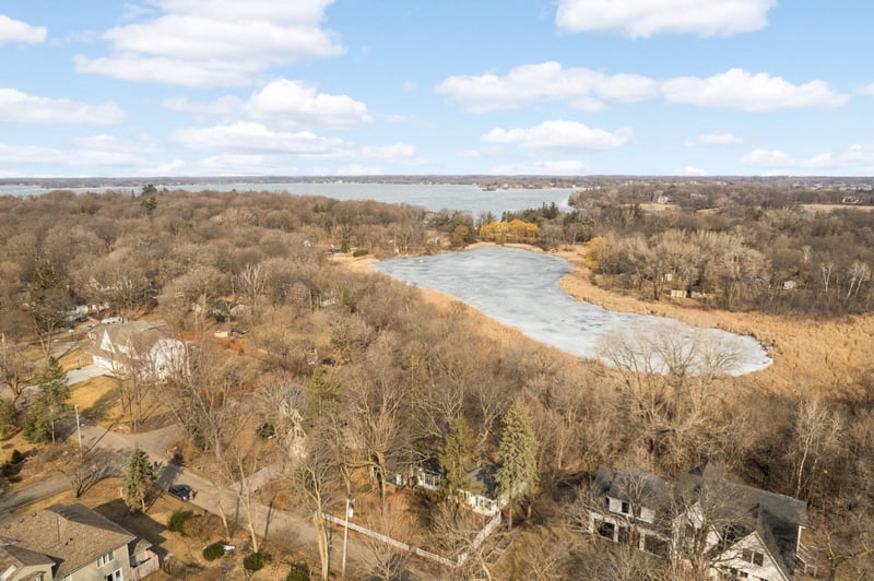 18800 Highland Ave, Wayzata, MN 55391