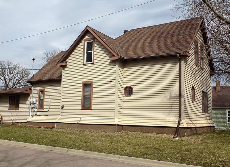 500 Main Ave, Lafayette, MN 56054