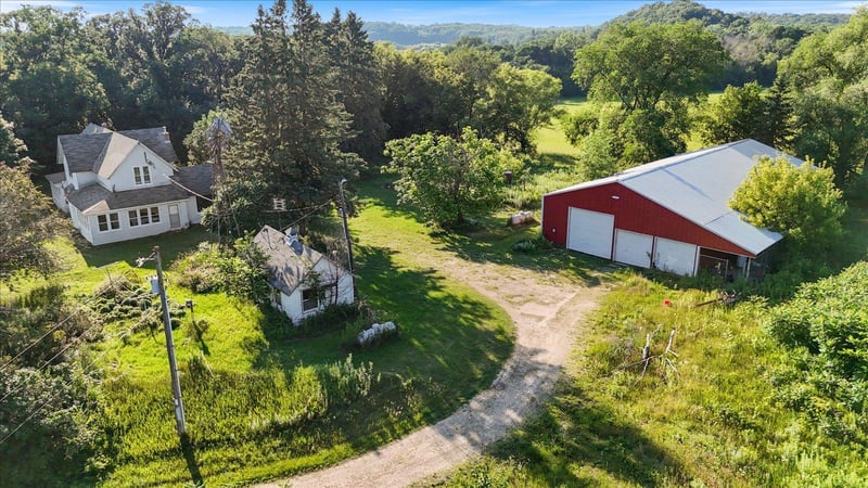 W6650 690th Ave, Beldenville, WI 54003