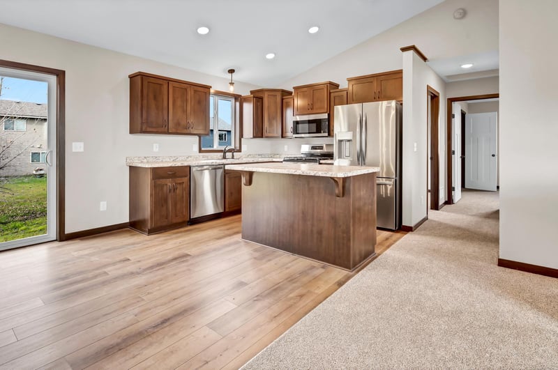 805 Prateria Ave, Avon, MN 56310
