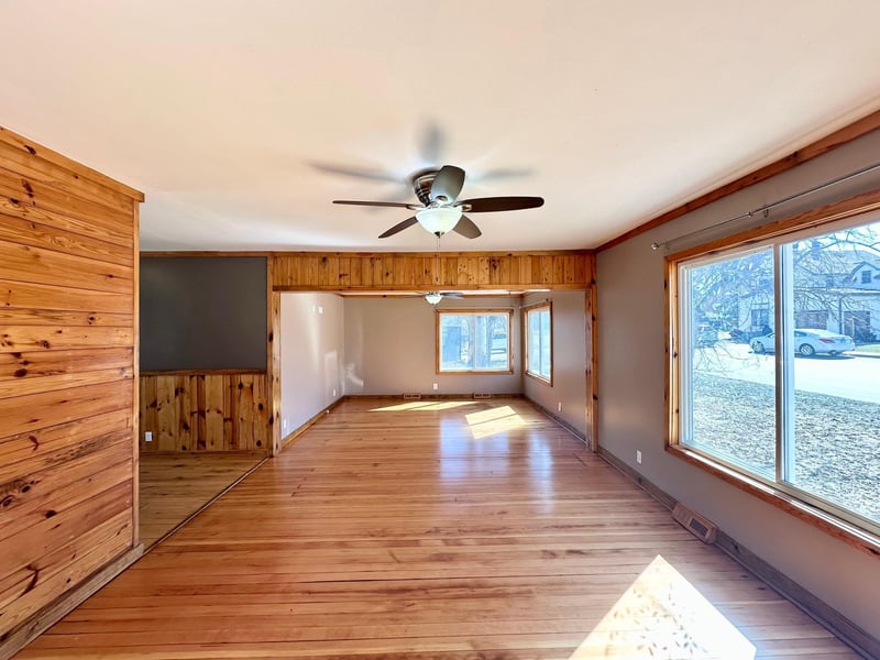 406 1st St NE, Deer River, MN 56636