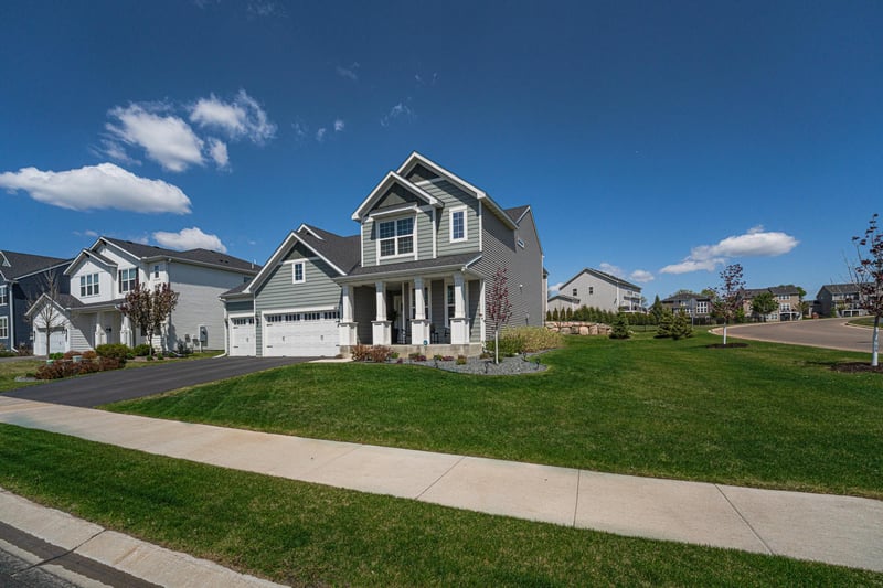 6810 157th St, Savage, MN 55378