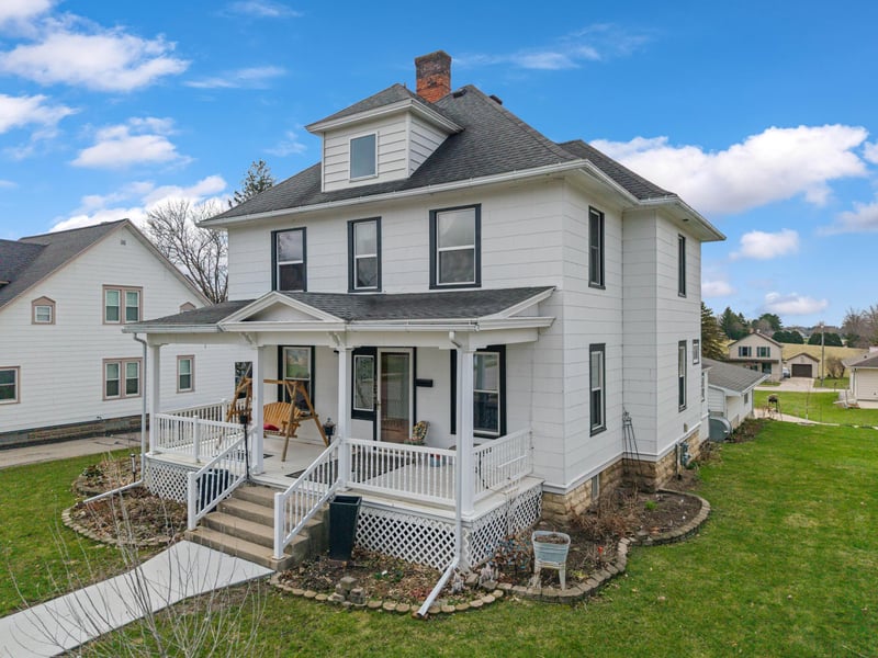 103 South St W, Caledonia, MN 55921