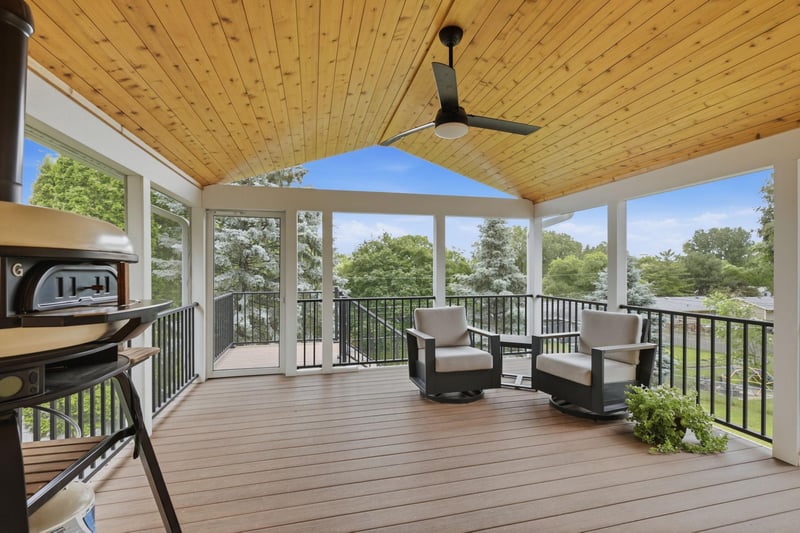49 14th Ave SW, New Brighton, MN 55112