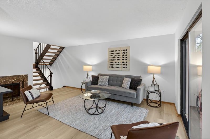 3250 Hill Ridge Dr #82, Eagan, MN 55121