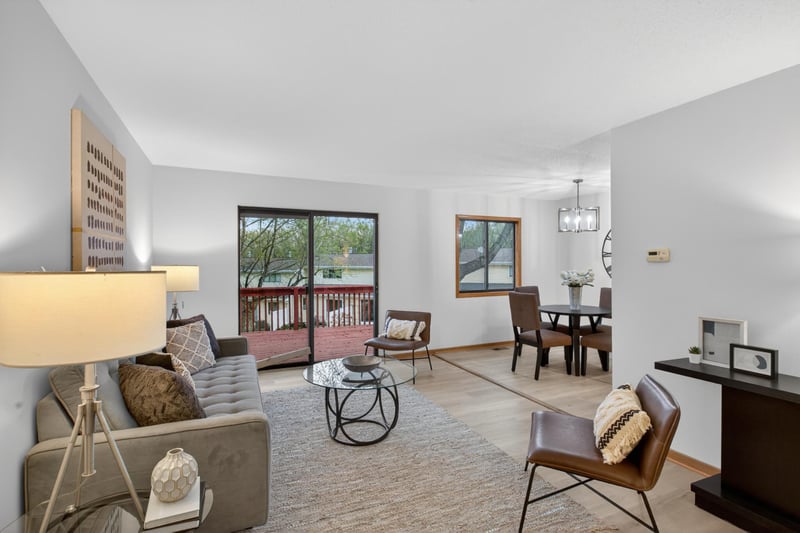 3250 Hill Ridge Dr #82, Eagan, MN 55121