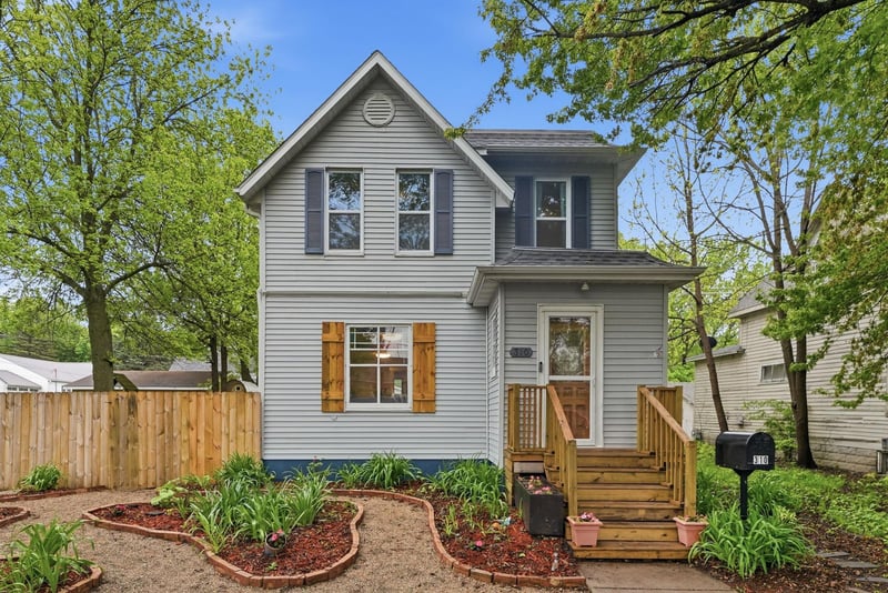 310 1st Ave SE, Glenwood, MN 56334