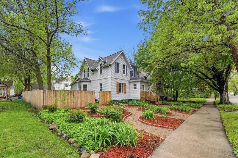 310 1st Ave SE, Glenwood, MN 56334