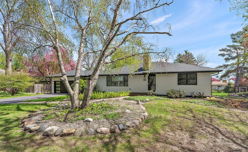 1790 Quail Ave N, Golden Valley, MN 55422