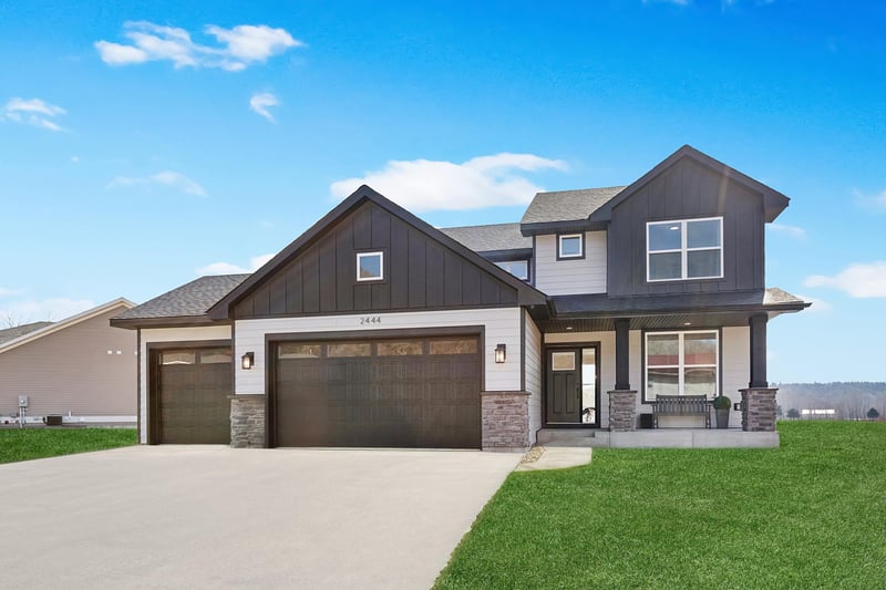2444 Hadley Hills Dr NE, Rochester, MN 55906