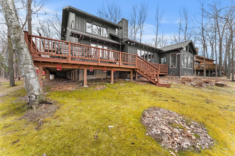 2709 1 1/2 St, Cumberland, WI 54829