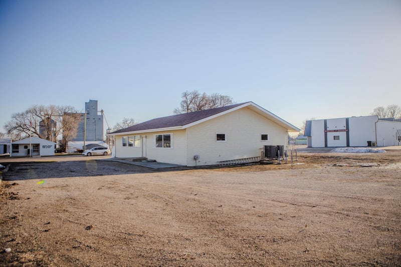 118 E Main St, Cyrus, MN 56323