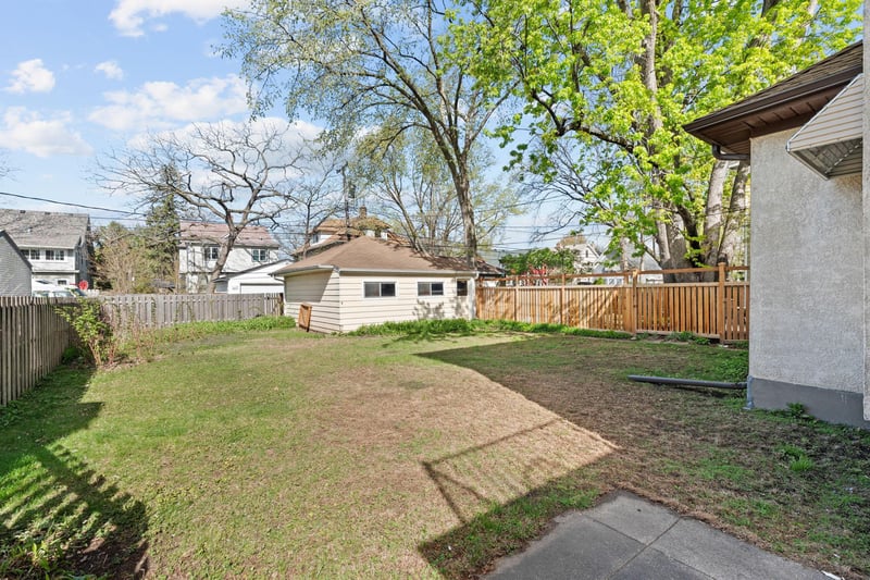 3136 Dupont Ave S, Minneapolis, MN 55408