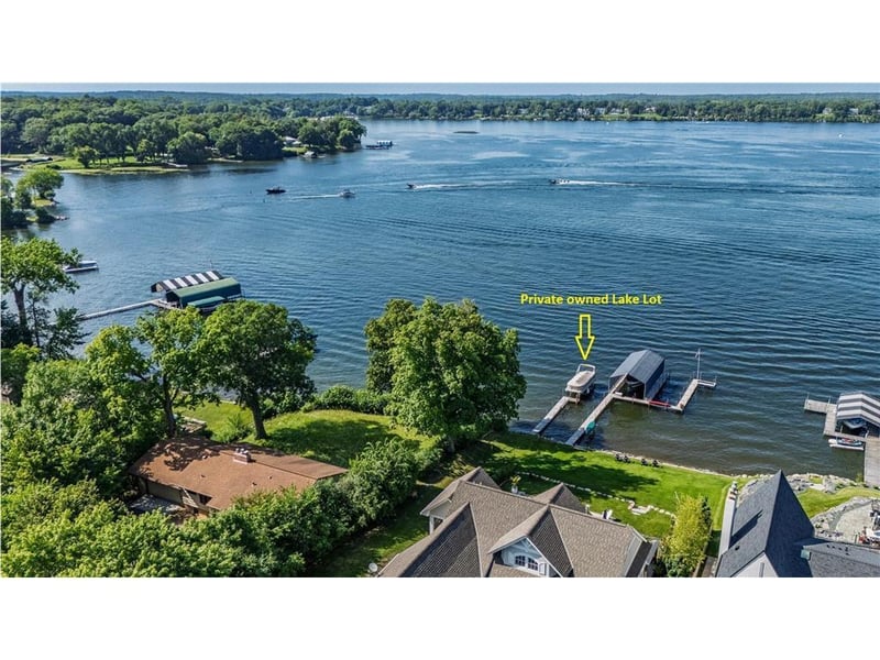30 Interlachen Ln, Excelsior, MN 55331