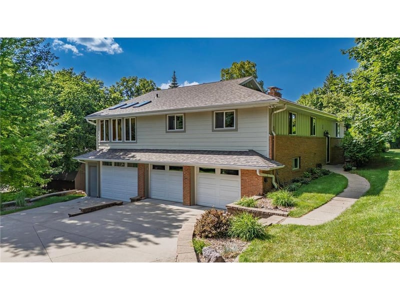 30 Interlachen Ln, Excelsior, MN 55331