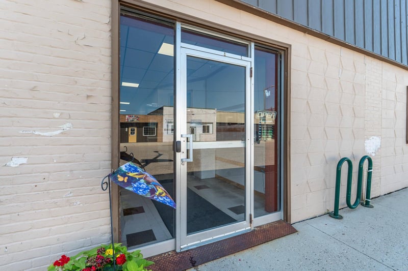 121 Main Ave, Hoffman, MN 56339