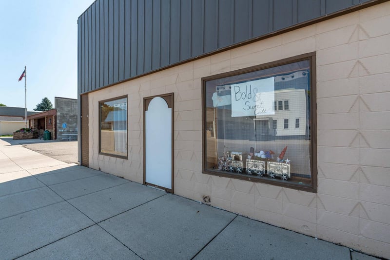 121 Main Ave, Hoffman, MN 56339