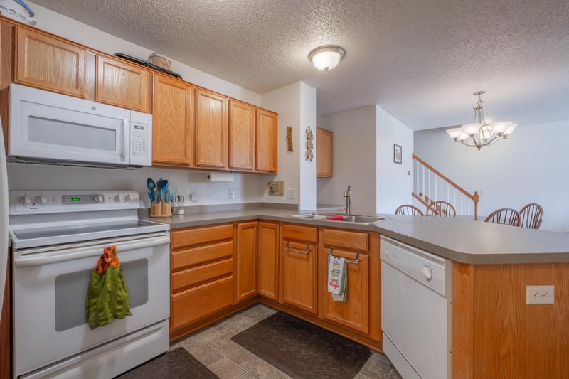 567 Vermillion Pl, Dundas, MN 55019