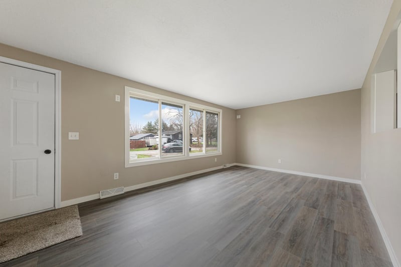 206 Julia St, Claremont, MN 55924