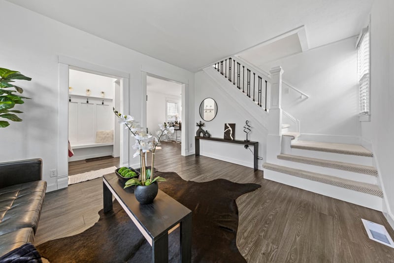 407 E Pleasant St, Mankato, MN 56001