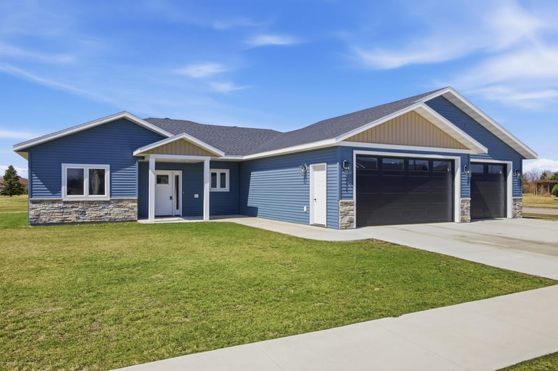 211 16th St N, Breckenridge, MN 56520