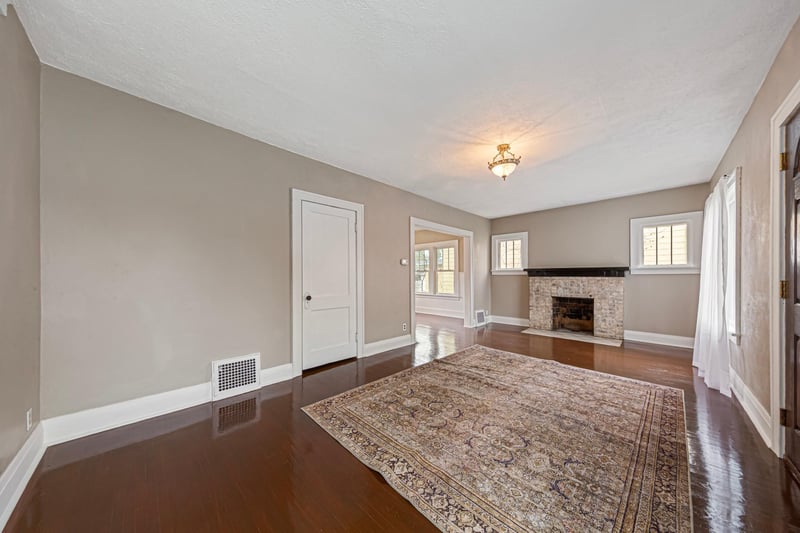 740 Belgrade Ave, North Mankato, MN 56003