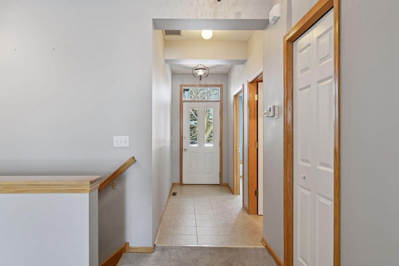 1009 Victoria Greens Blvd, Victoria, MN 55386