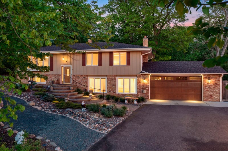 5946 W Bald Eagle Blvd, White Bear Twp, MN 55110