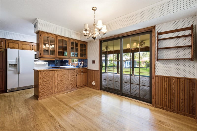 2273 Pleasant View Dr, New Brighton, MN 55112