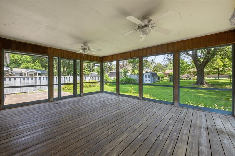 2273 Pleasant View Dr, New Brighton, MN 55112