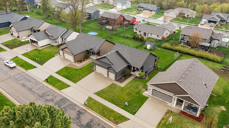 3911 Sunnydale Ln SE, Rochester, MN 55904
