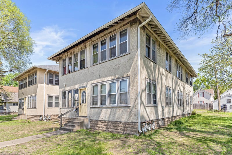 422 Pierce St N, Saint Paul, MN 55104