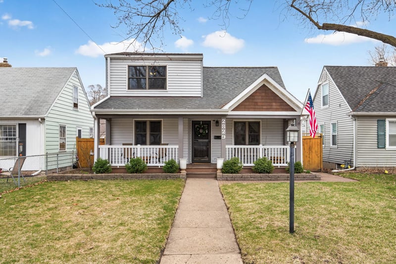 2829 Hampshire Ave S, Saint Louis Park, MN 55426