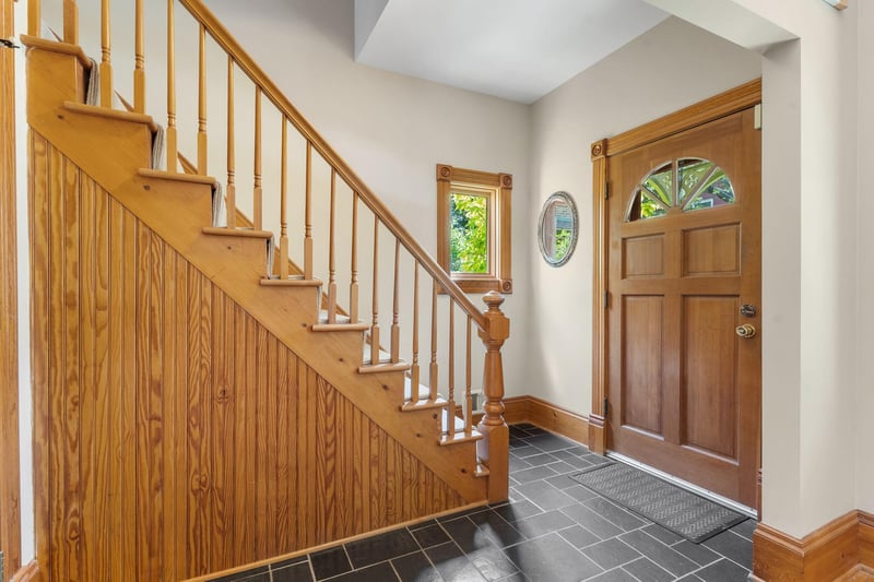 2109 Milwaukee Ave, Minneapolis, MN 55404