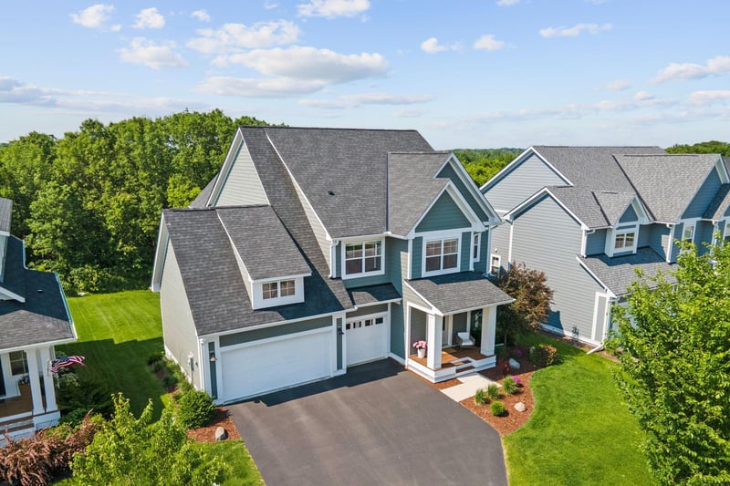 5090 Boulder Ln, Chaska, MN 55318