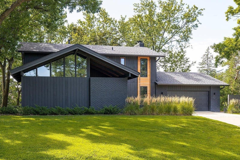 6827 Kingston Cir N, Golden Valley, MN 55427