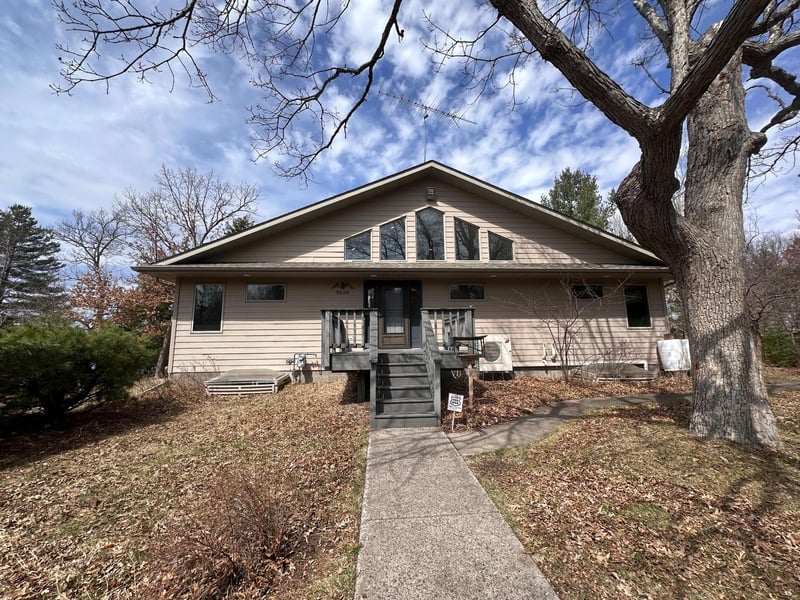 7526 Southshore Dr, Siren, WI 54872