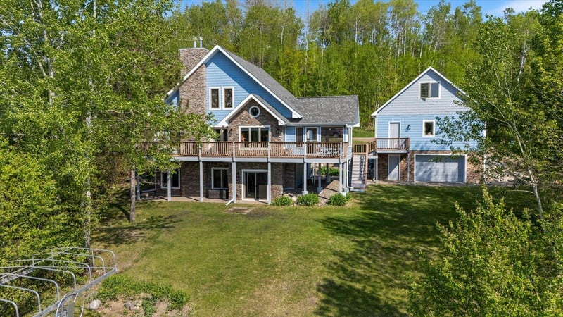 116 Eagle Pointe Rd, Coleraine, MN 55722